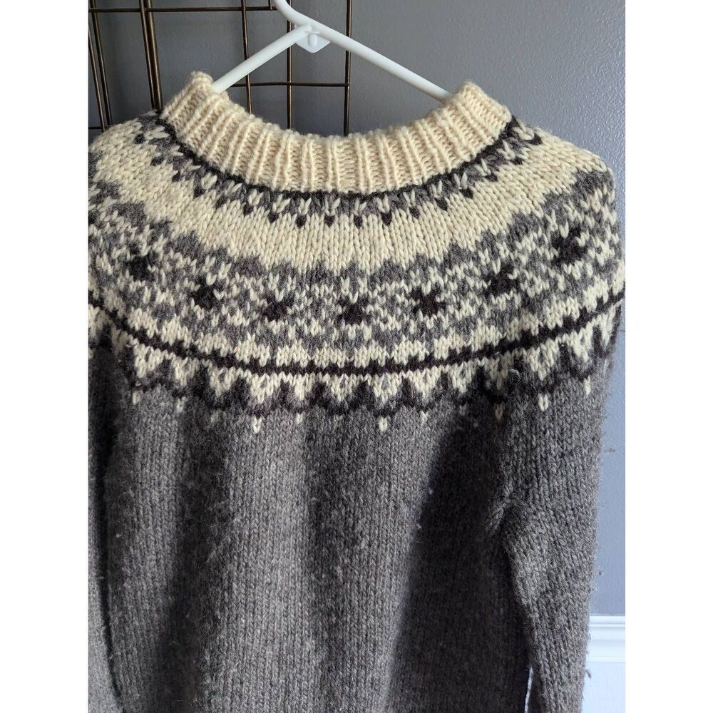 Wool Vintage sweater unisex. Handmade